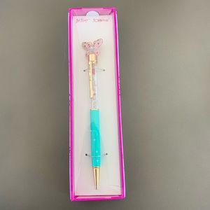 Betsey Johnson butterfly pen